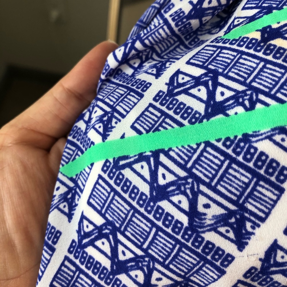 Patterned Dress - Picture 3 of 4